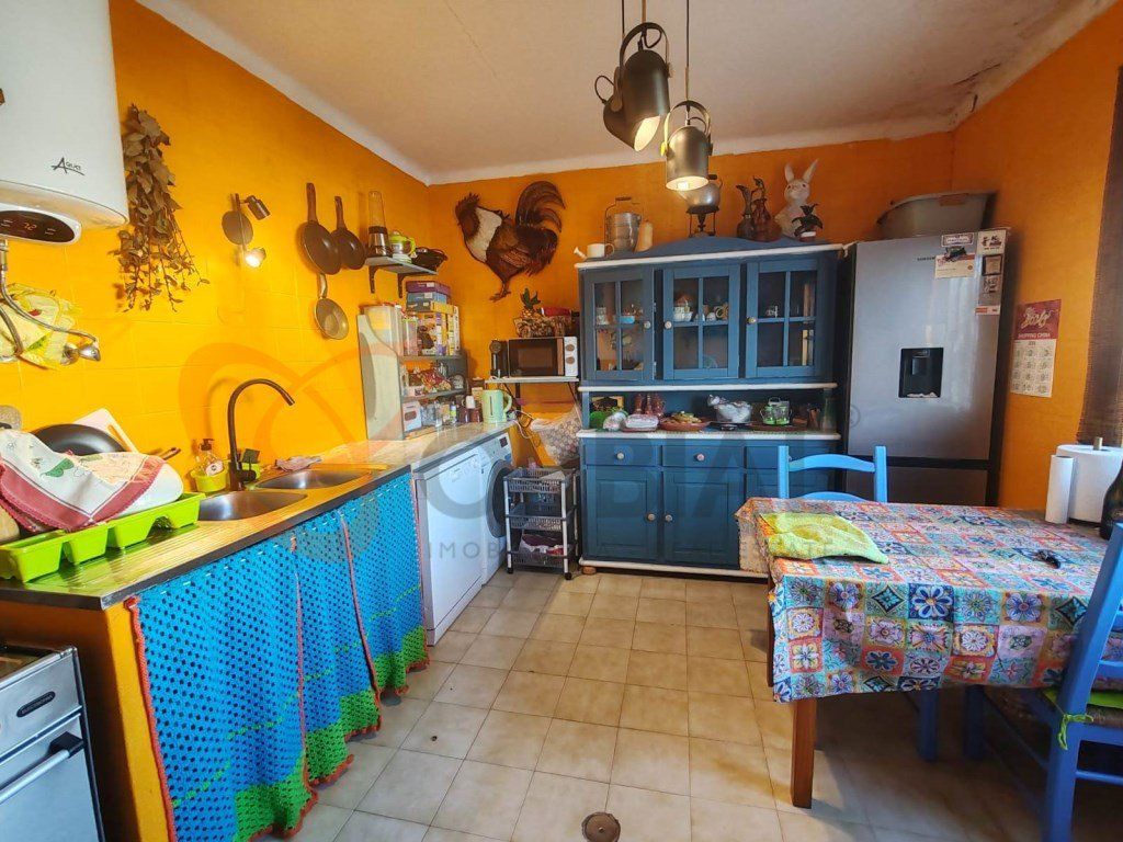 Property photo 2 of 49