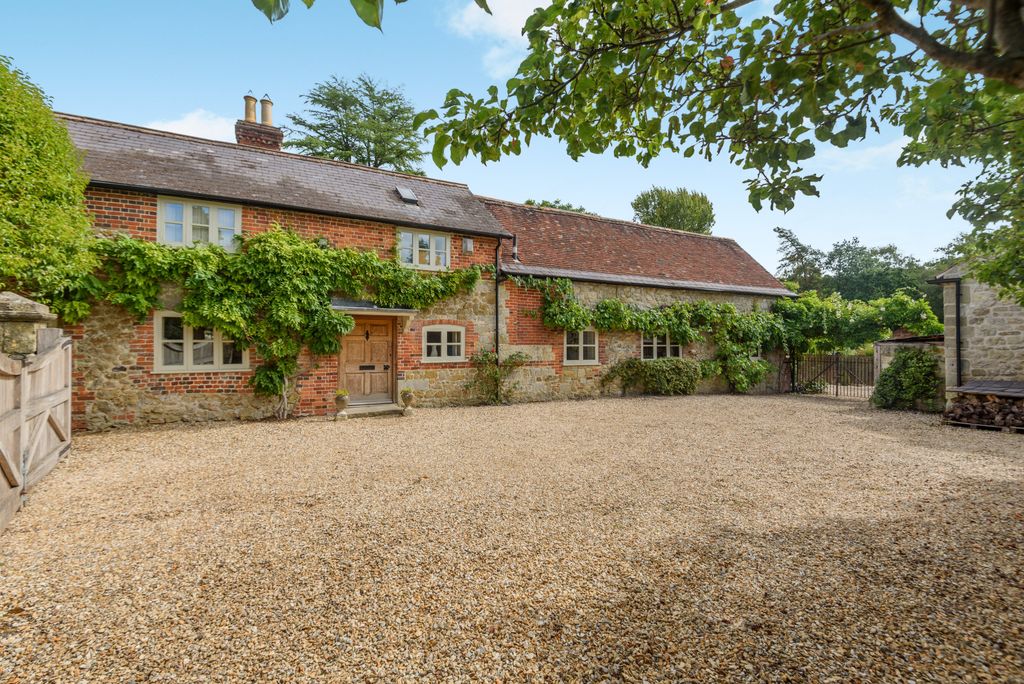 Property photo 1 of 18 The Malt House
