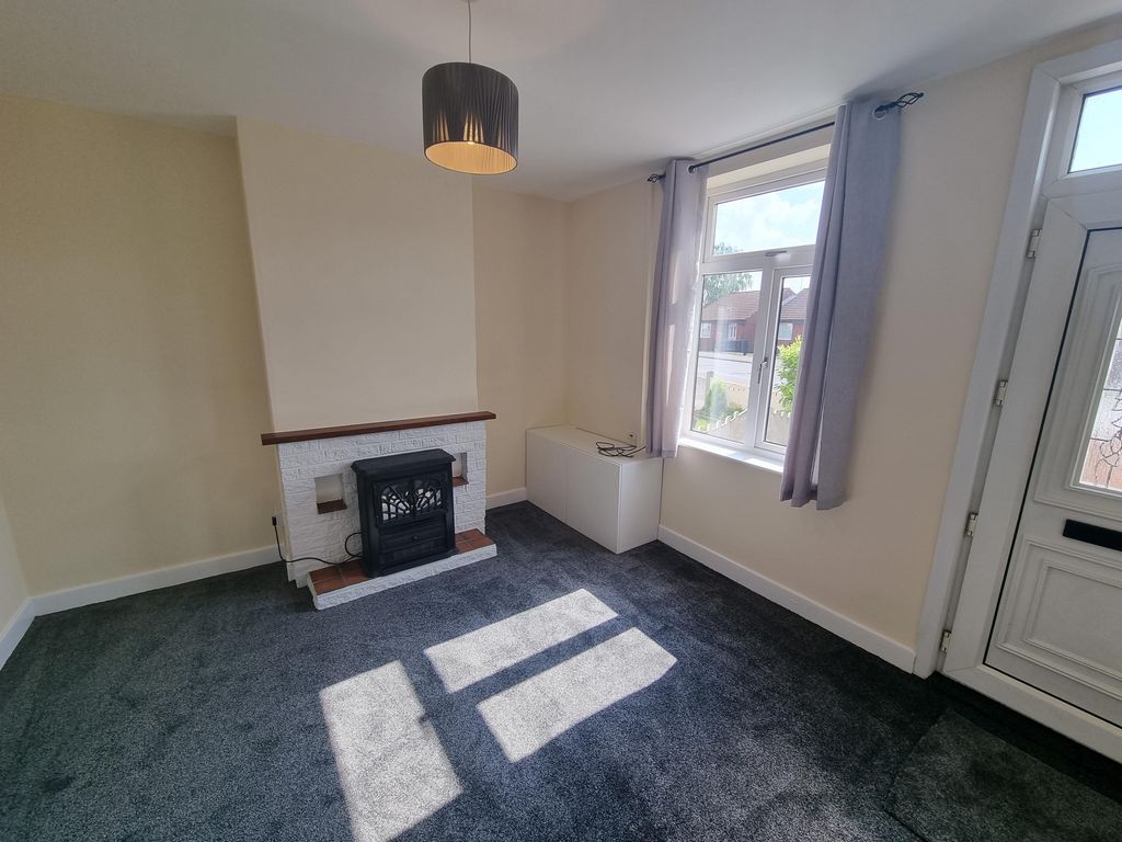 Property photo 2 of 9 Living Room