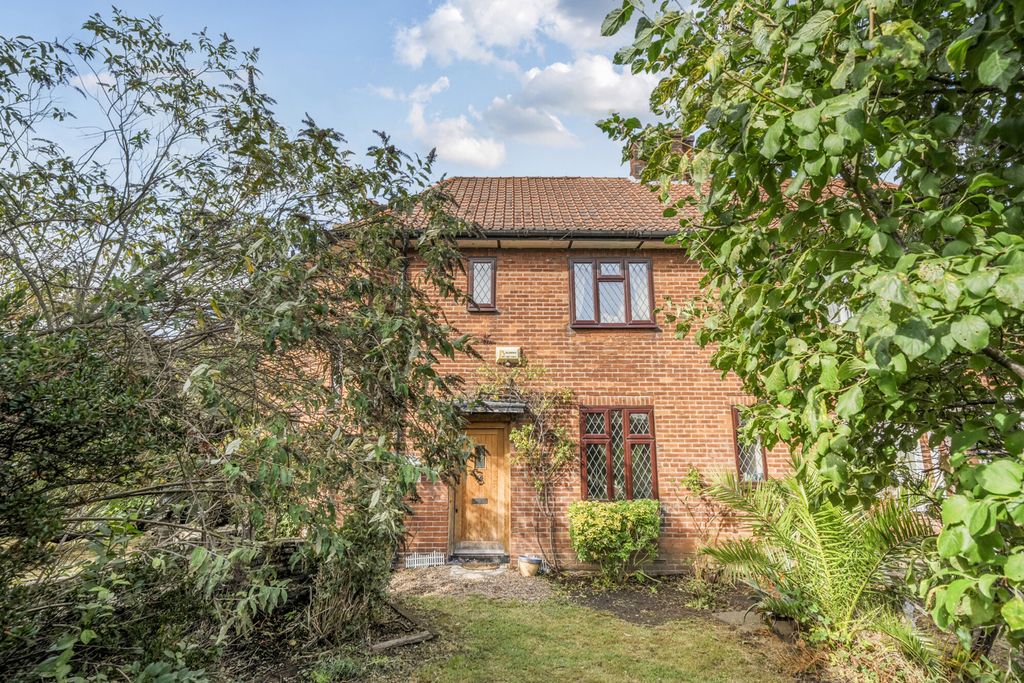 Property photo 1 of 12 External