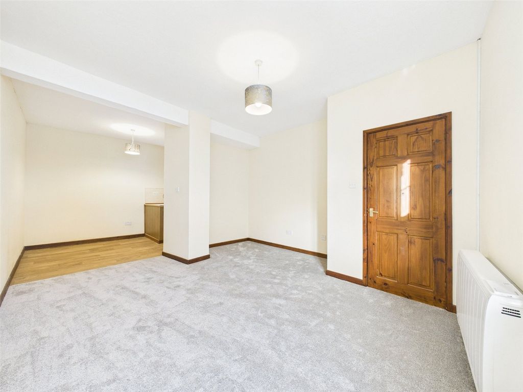 Property photo 3 of 14 Picture No. 07