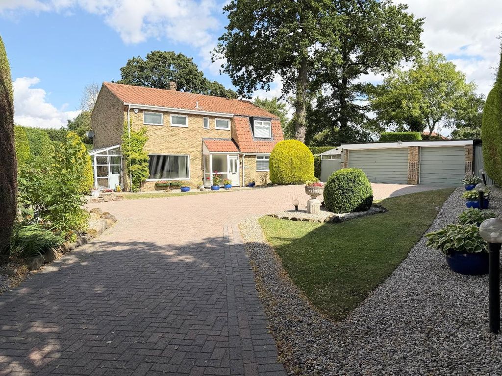 Property photo 1 of 44 External