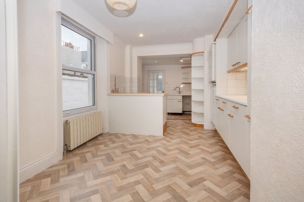 Property photo 3 of 19 Picture No. 21