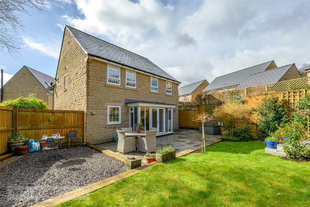 Property photo 2 of 26 Garden