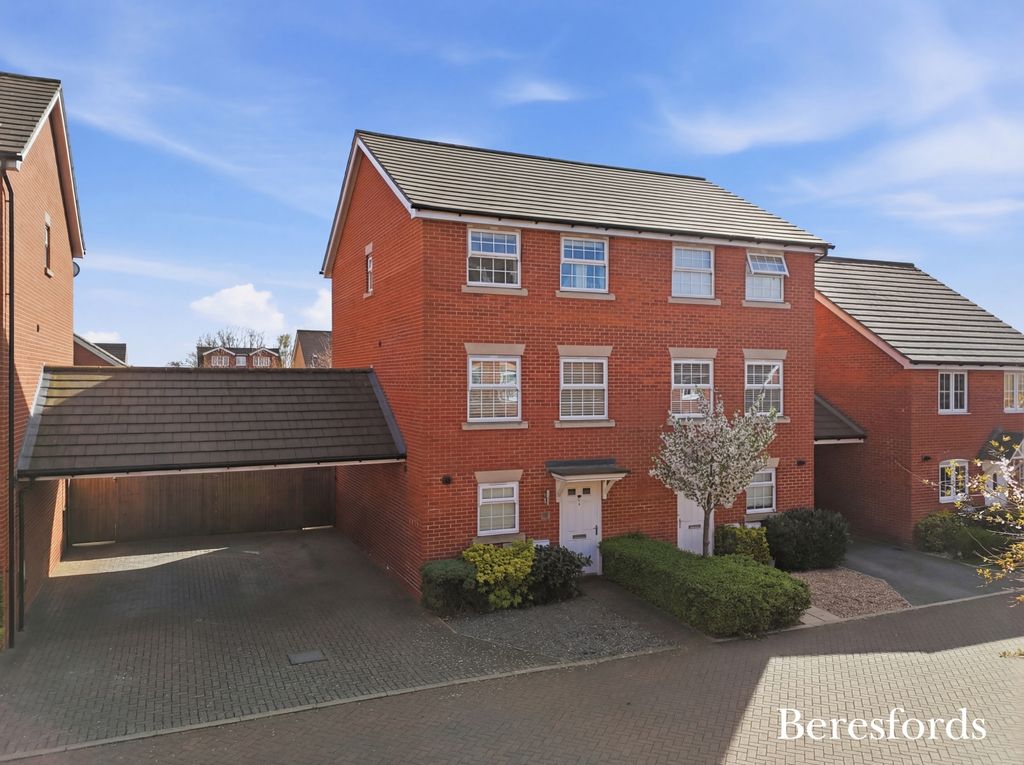 Property photo 1 of 19 Front