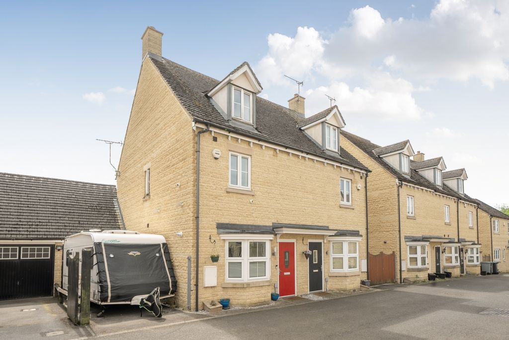 Property photo 1 of 19 1457237-1-69Fb2F837Beb1