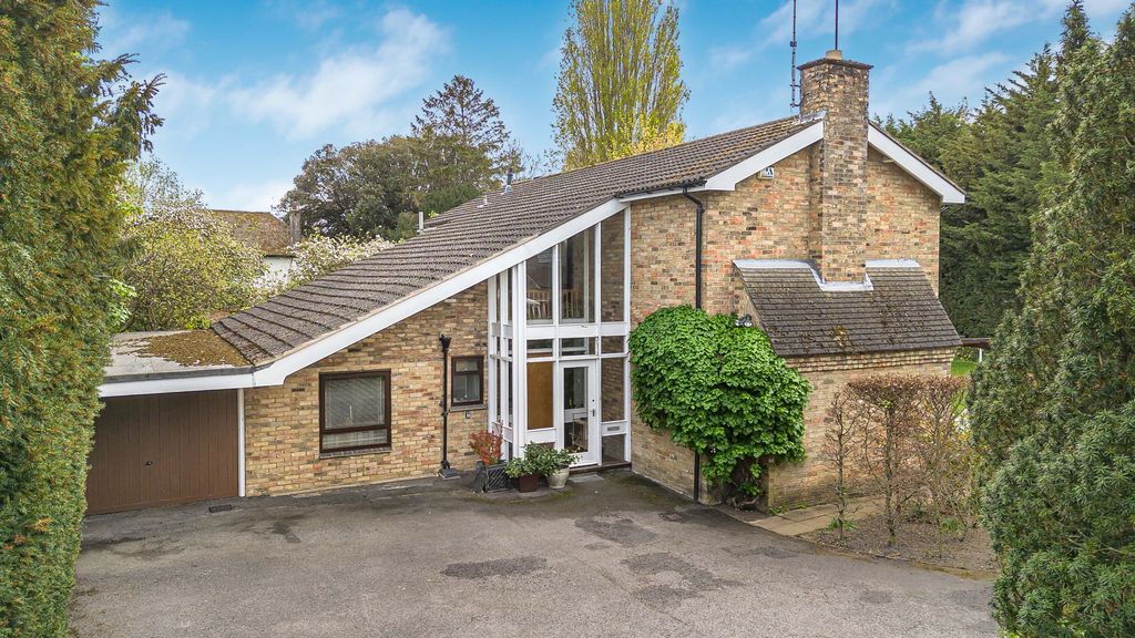 Property photo 2 of 46