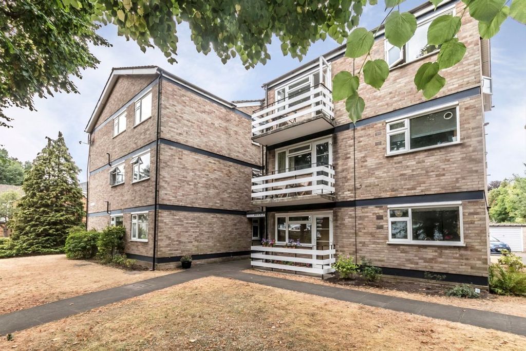 Property photo 1 of 5