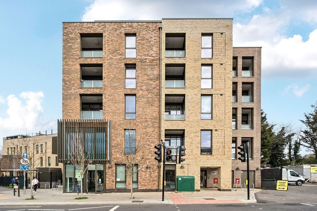 Property photo 1 of 11 Exterior