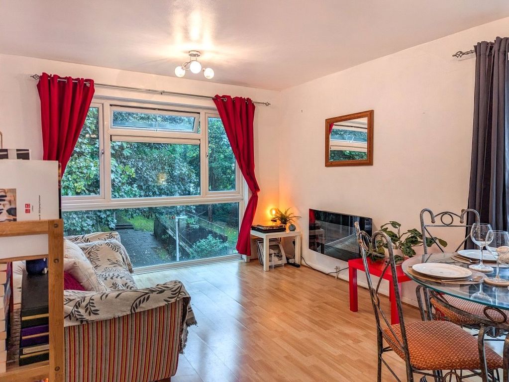 Property photo 2 of 15 Picture No. 13