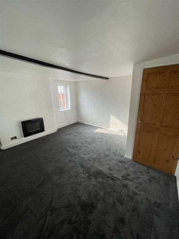 Property photo 3 of 6 Img_4592 Living Room.Jpg