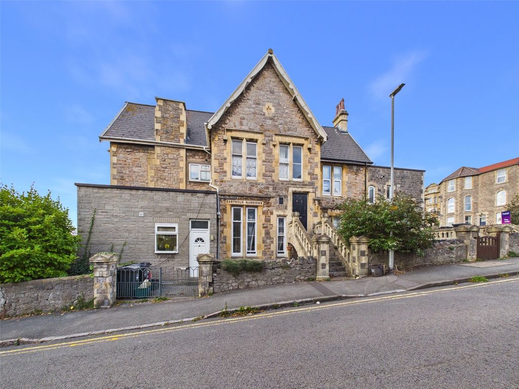 Property photo 1 of 13 Picture No. 17