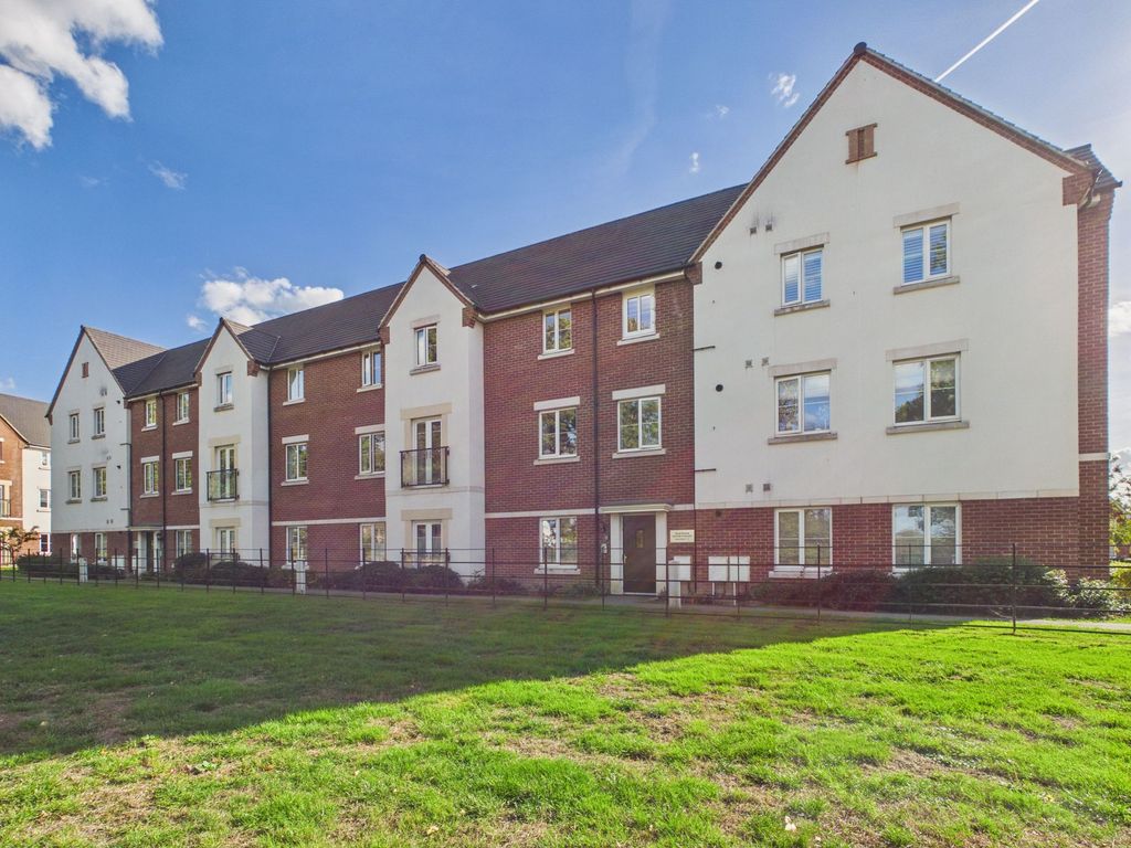 Property photo 1 of 18