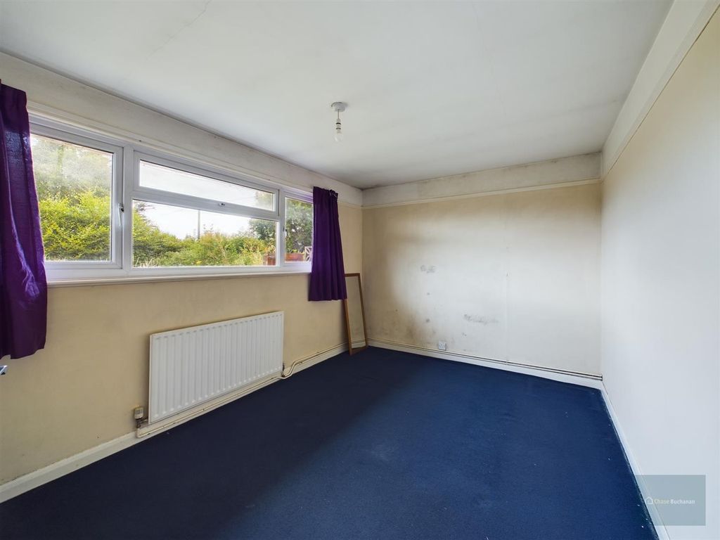 Property photo 3 of 13 Cam02563G0-Pr0095-St