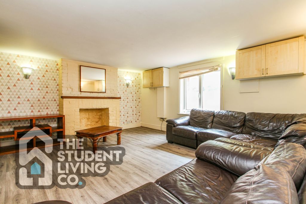 Property photo 3 of 30
