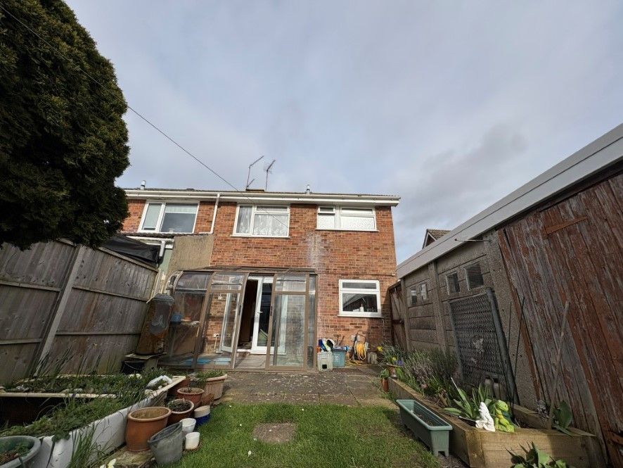 Property photo 2 of 11