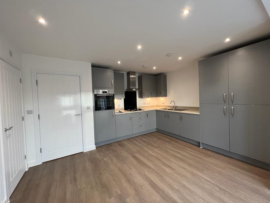 Property photo 3 of 13 Andover 4 Bed (16).Jpg