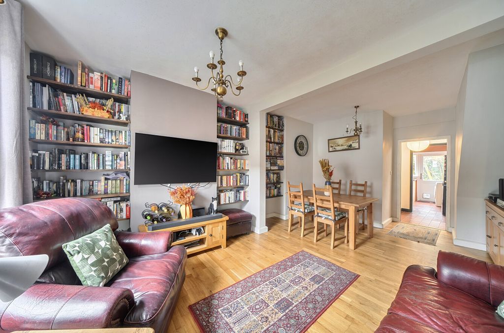 Property photo 2 of 13 1439964-7-69d7Ab2...