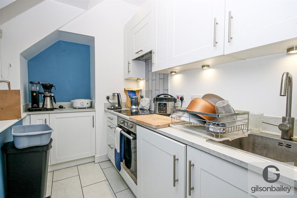 Property photo 3 of 8 1-Img_2641.Jpg