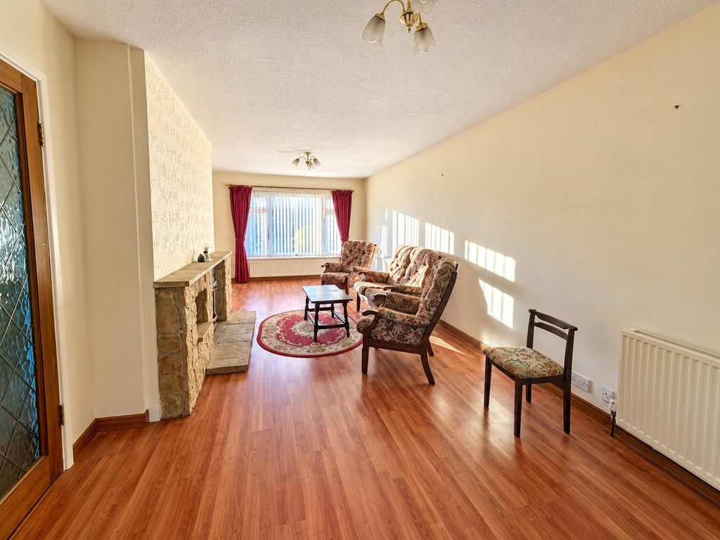 Property photo 2 of 18 Picture No. 06