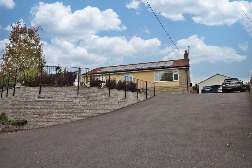 Property photo 1 of 26