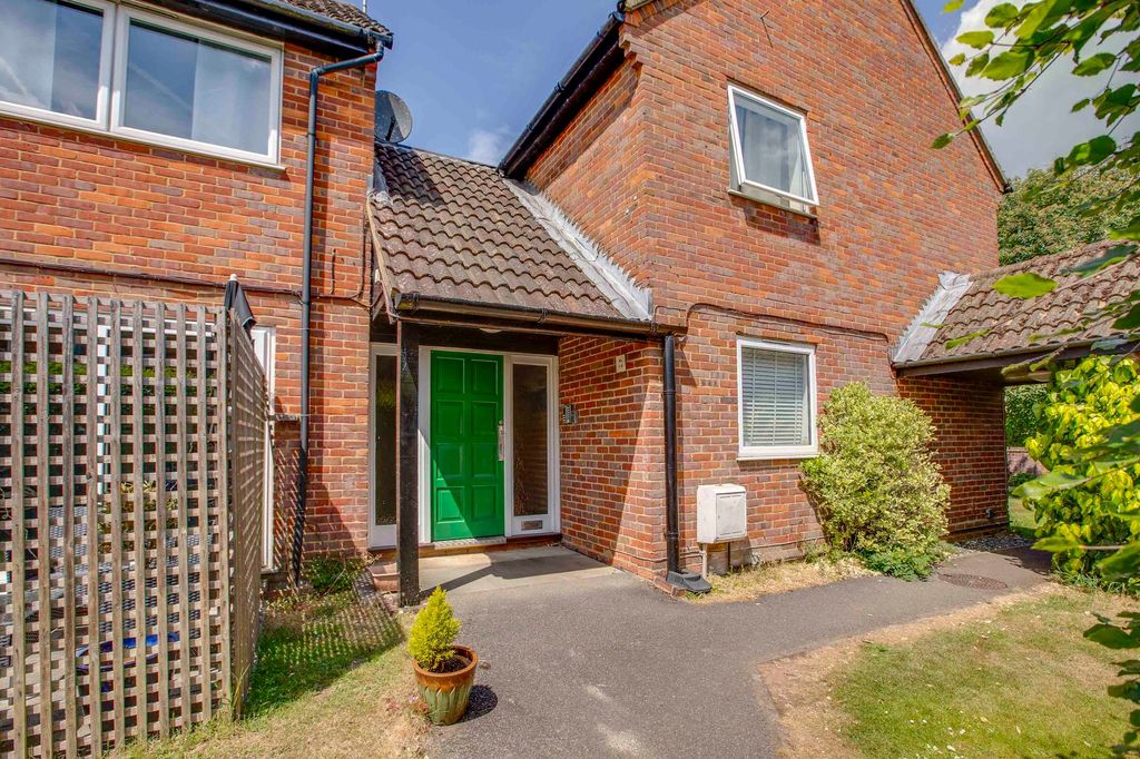 Property photo 2 of 17