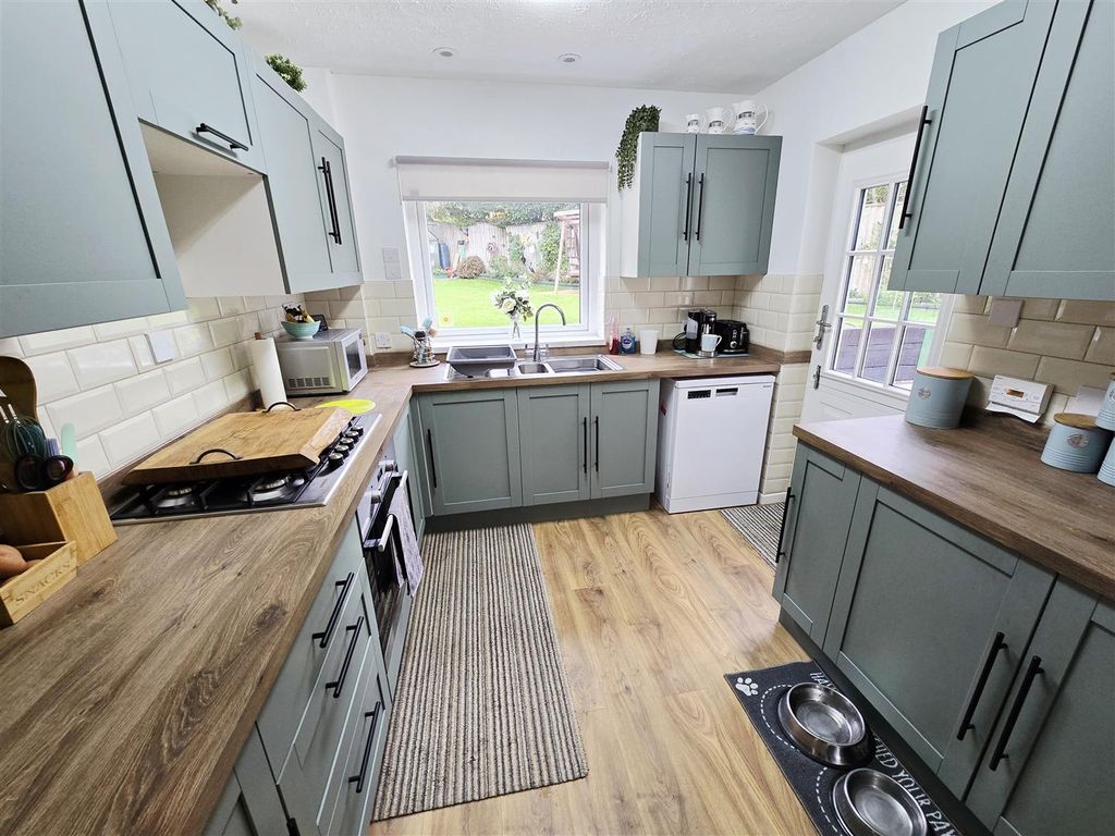 Property photo 2 of 18 1000055178.Jpg