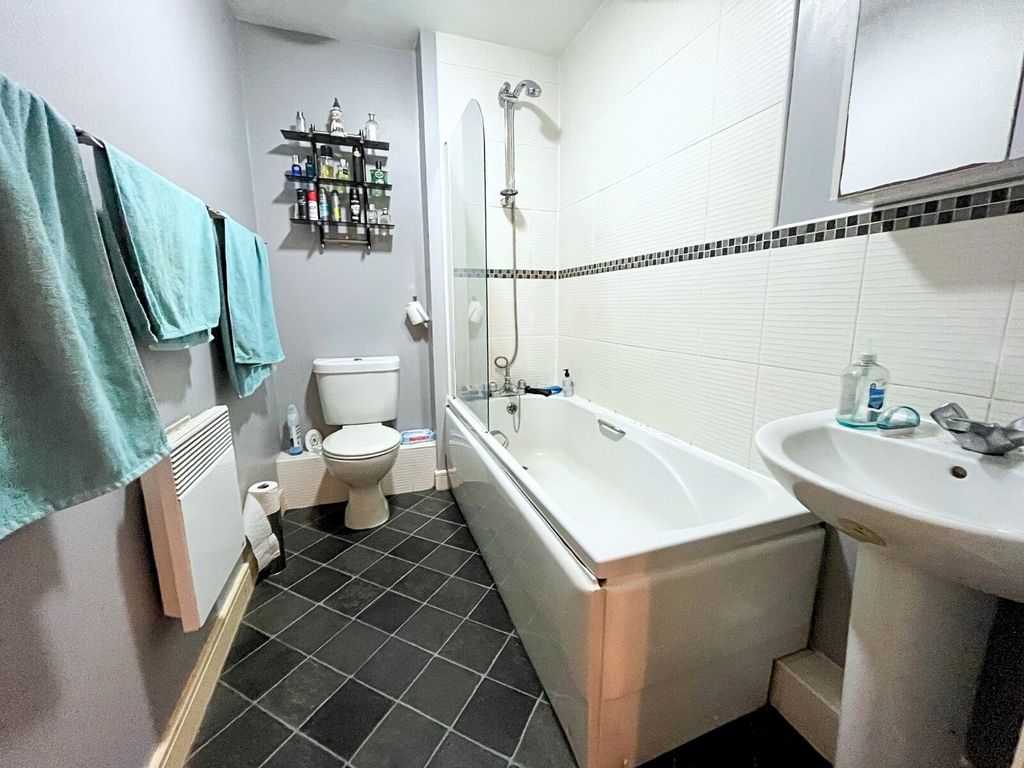 Additional image 6 of 1 bed flat for saleMorning Star Road, Daventry NN11