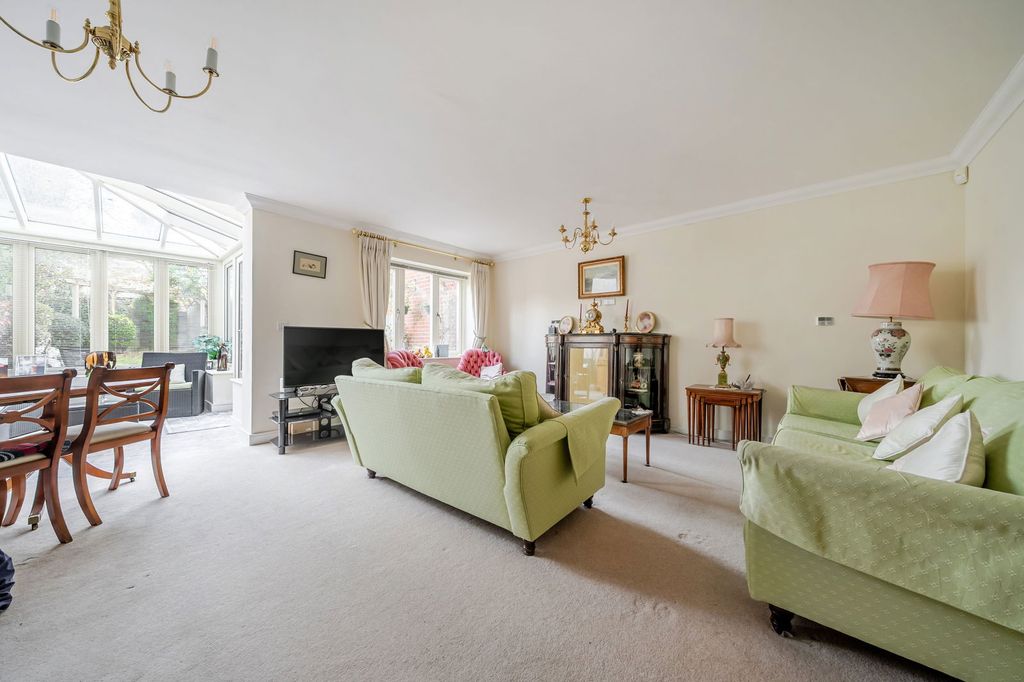 Property photo 3 of 21