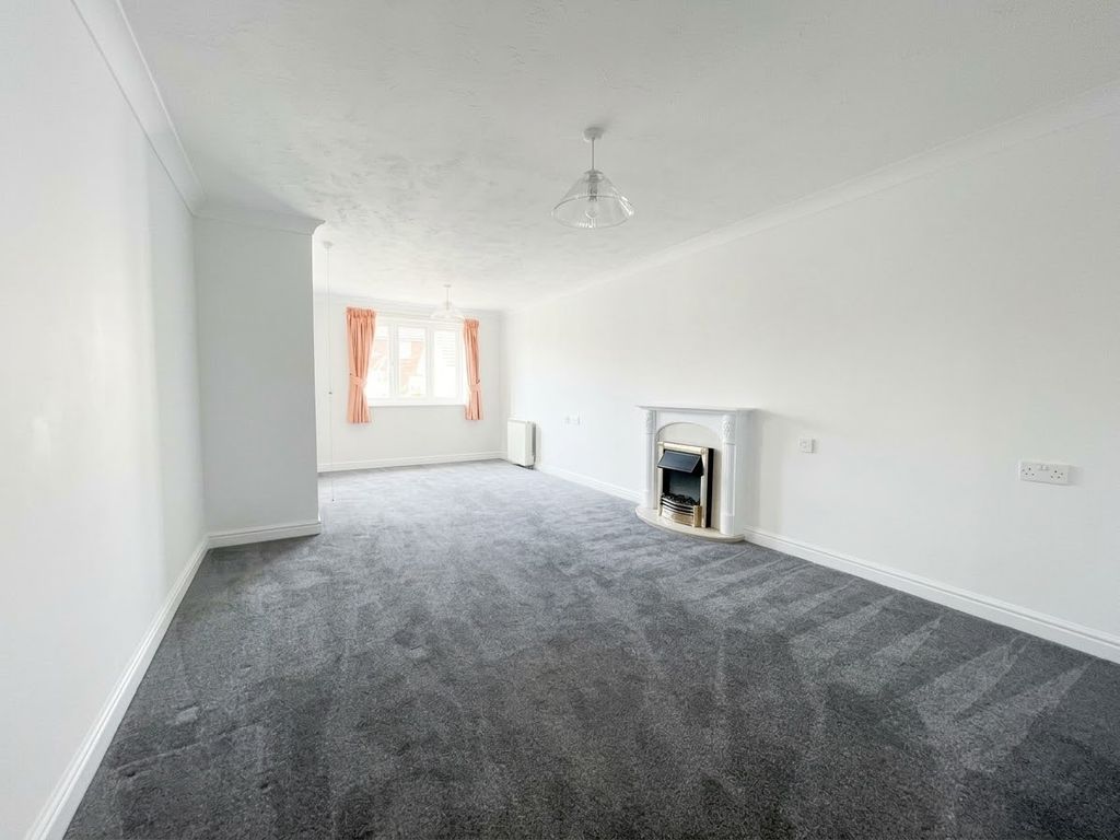 Property photo 3 of 7