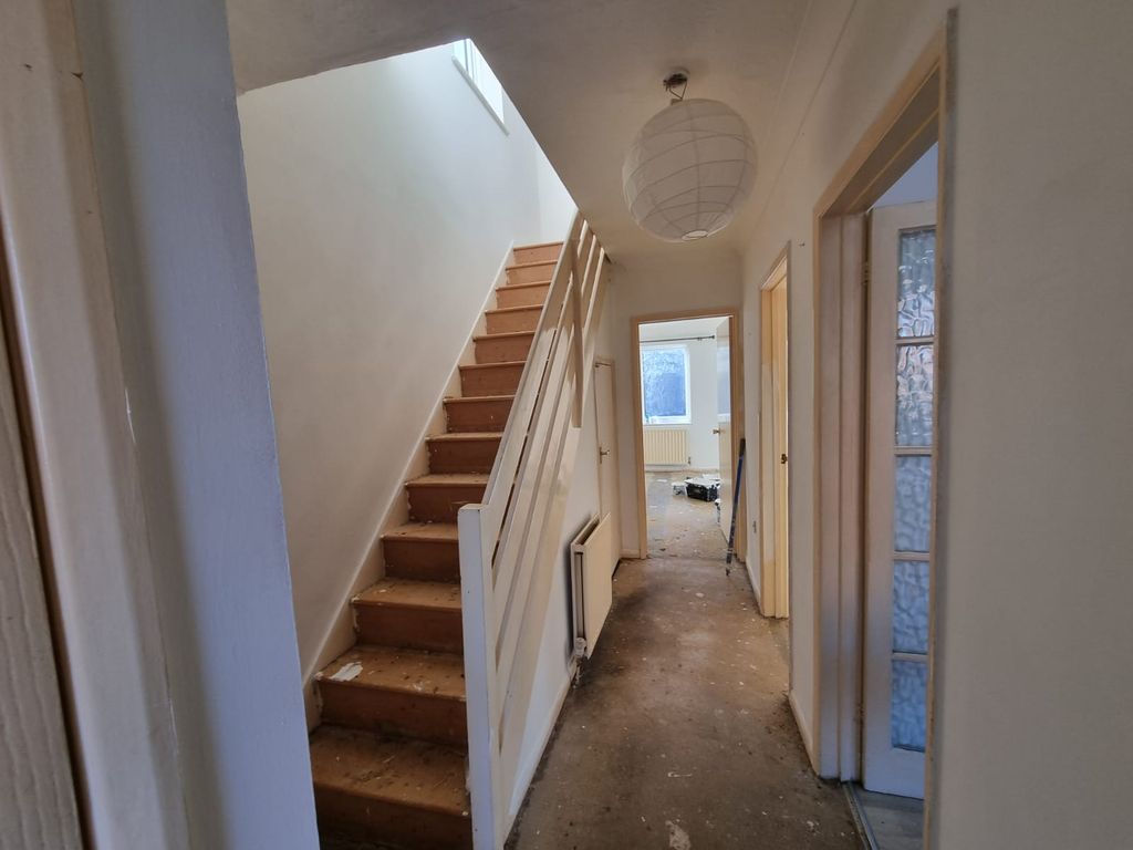 Property photo 2 of 17 Gallery