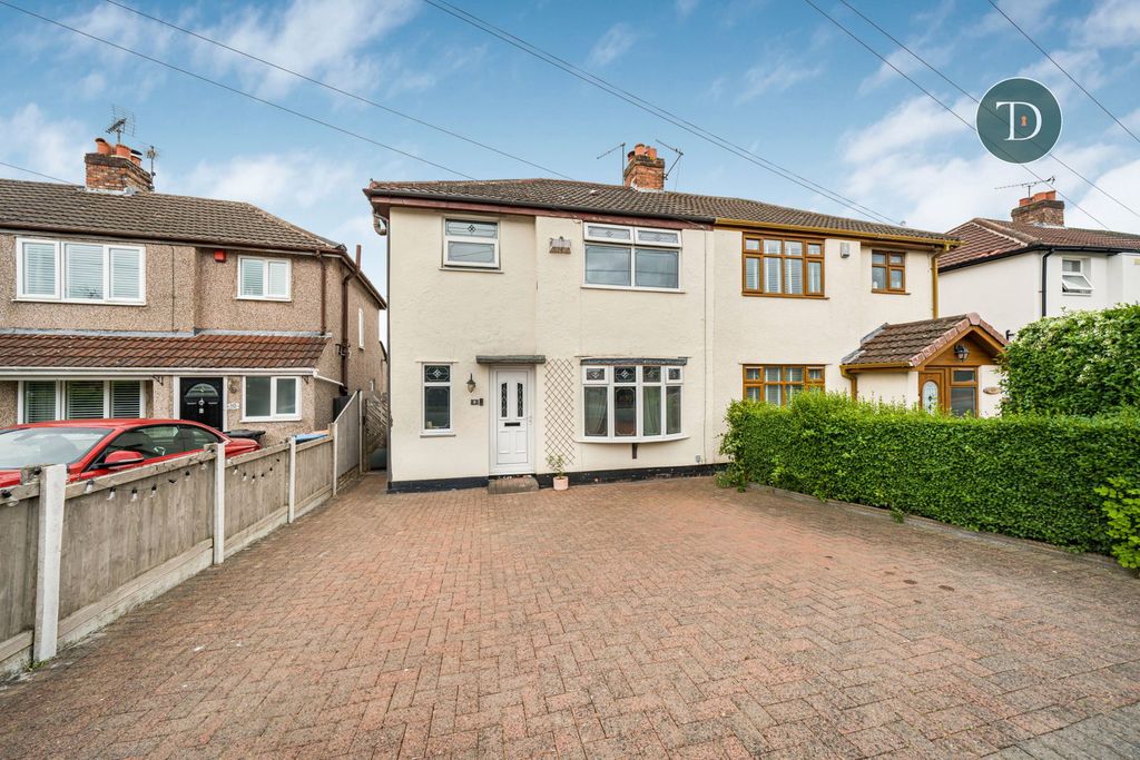 Property photo 1 of 32