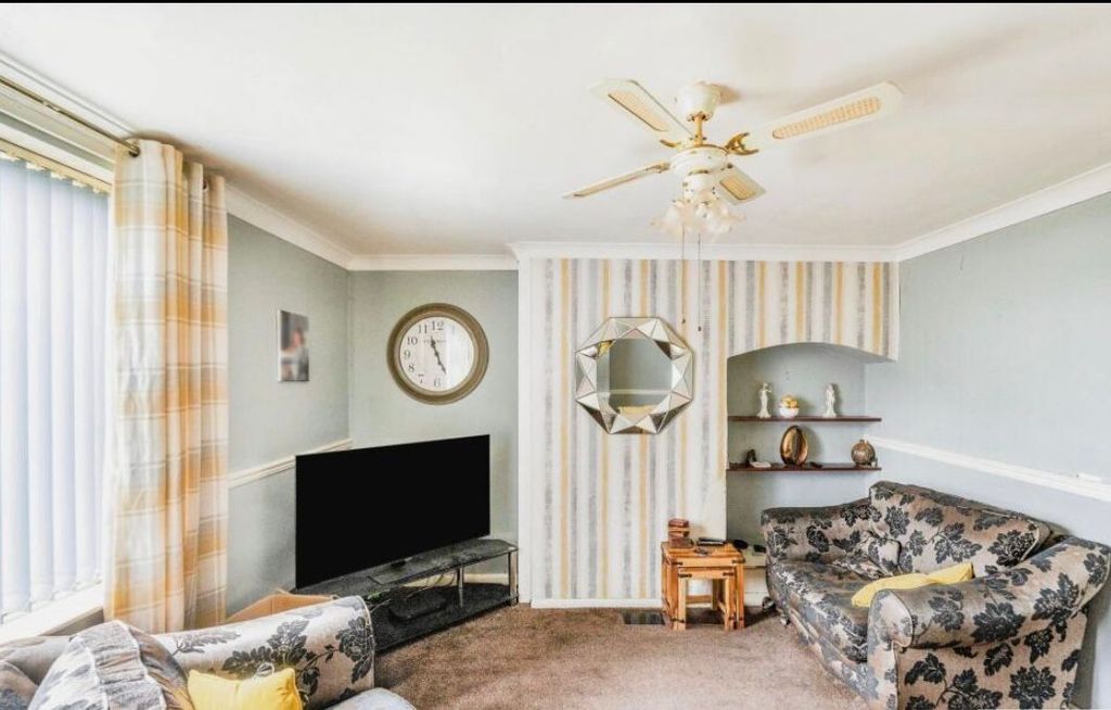 Property photo 2 of 5 Image 2