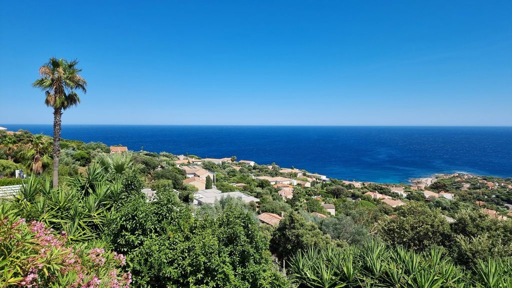 Property photo 3 of 22