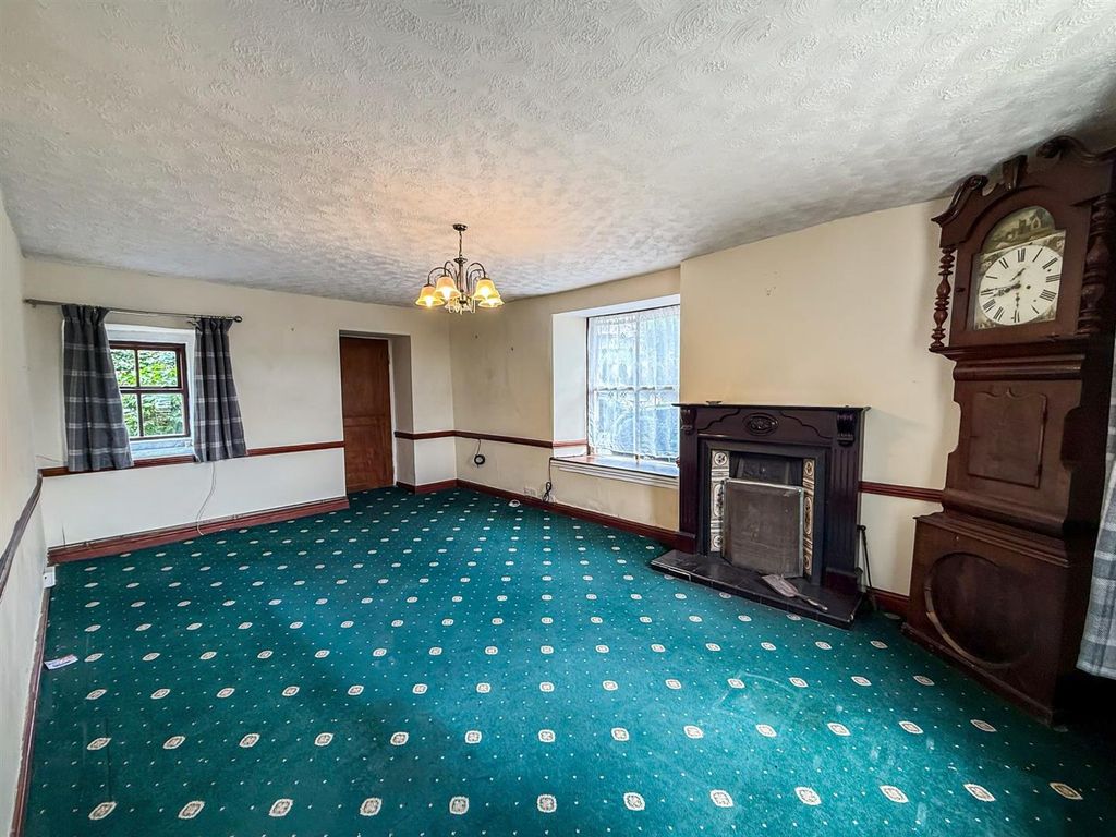 Property photo 3 of 22
