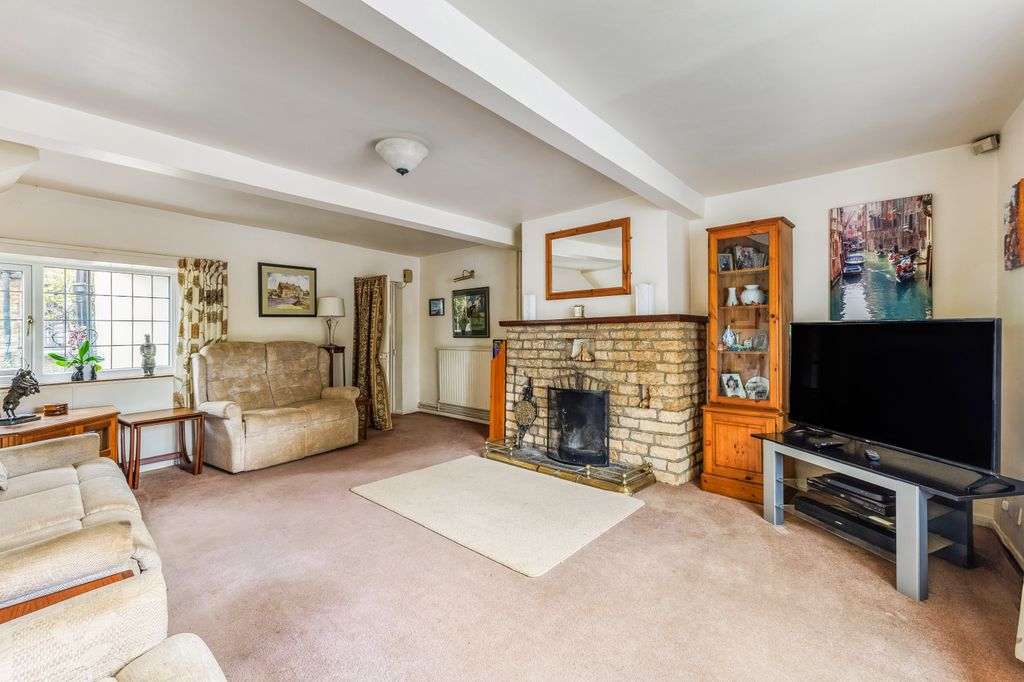 Property photo 3 of 19