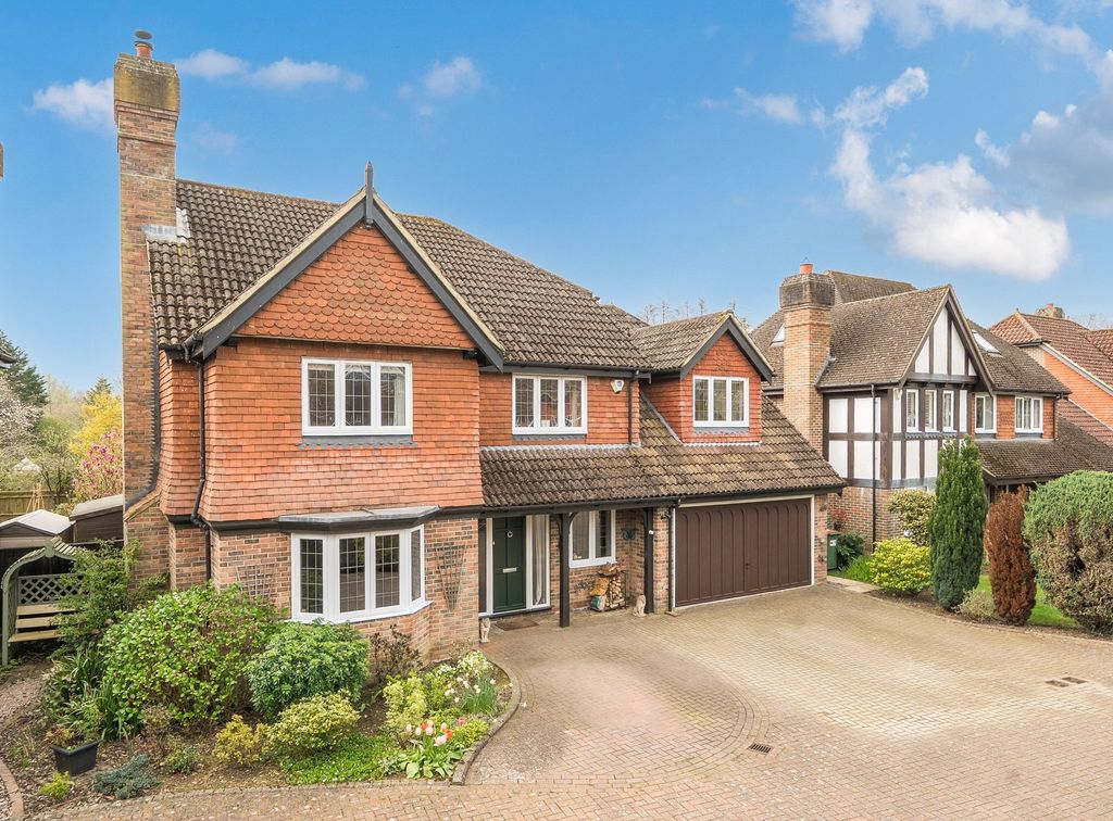 Property photo 1 of 31