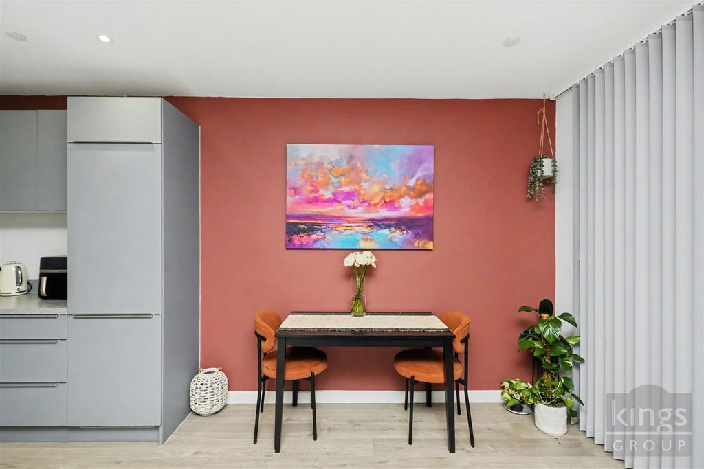 Property photo 3 of 17 Living Room