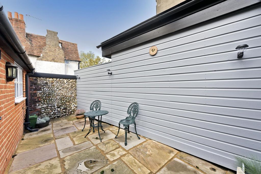 Property photo 2 of 15 15Highst_0008.Jpg