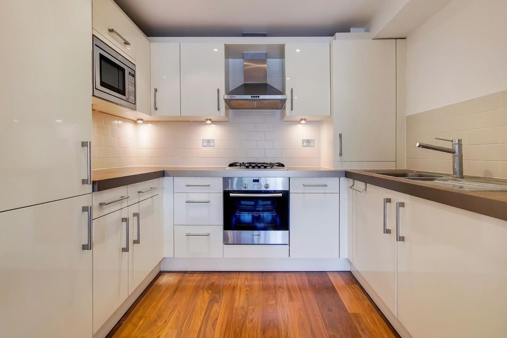 Property photo 2 of 11 2_Kitchen-Reception-2.Jpg