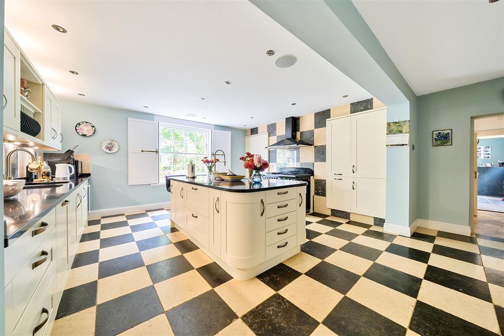 Property photo 3 of 32 Kitchen.Jpg