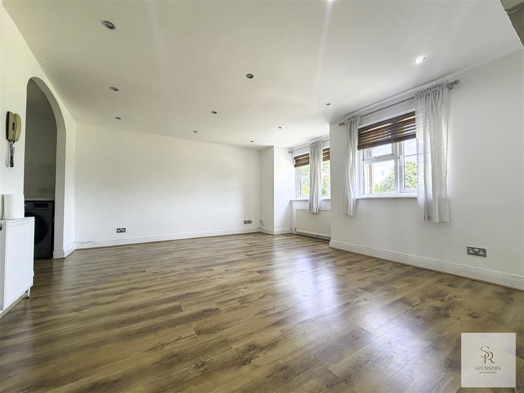 Property photo 2 of 19 Img_8343.Jpg
