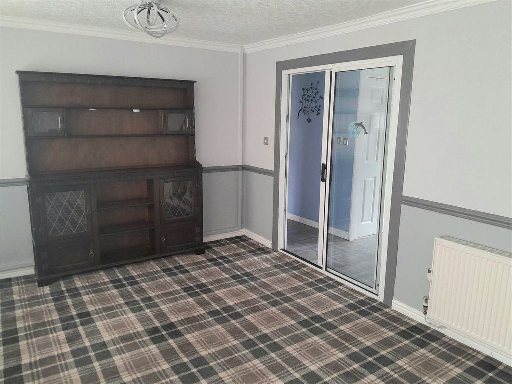 Property photo 3 of 12 Picture No. 02