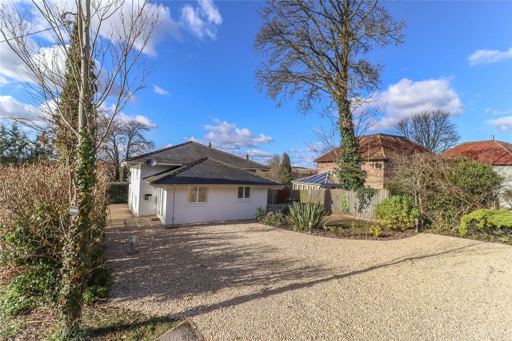 Property photo 3 of 22 Picture No. 51