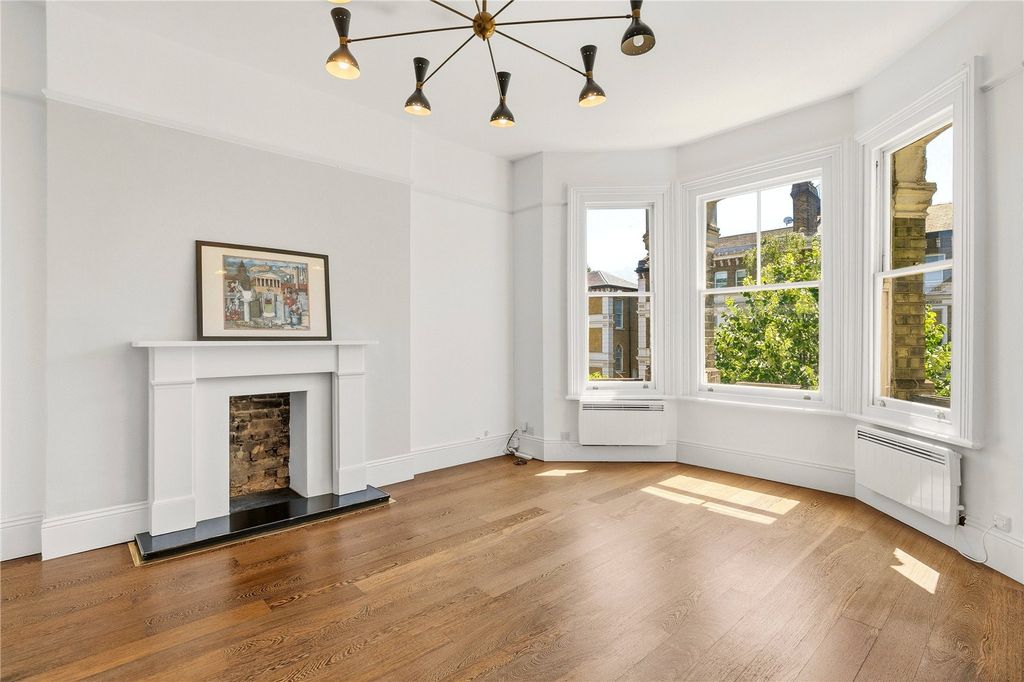 Property photo 1 of 10 Picture No. 13