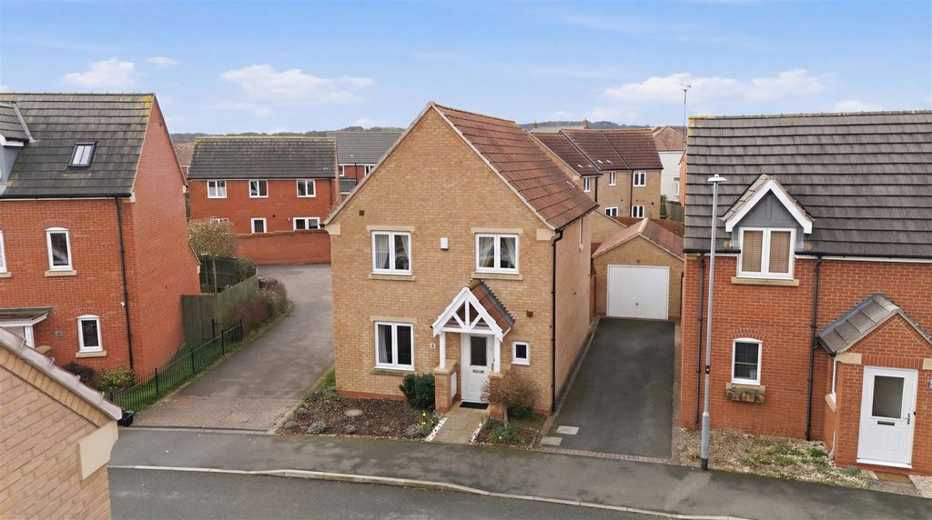 Property photo 1 of 18 1