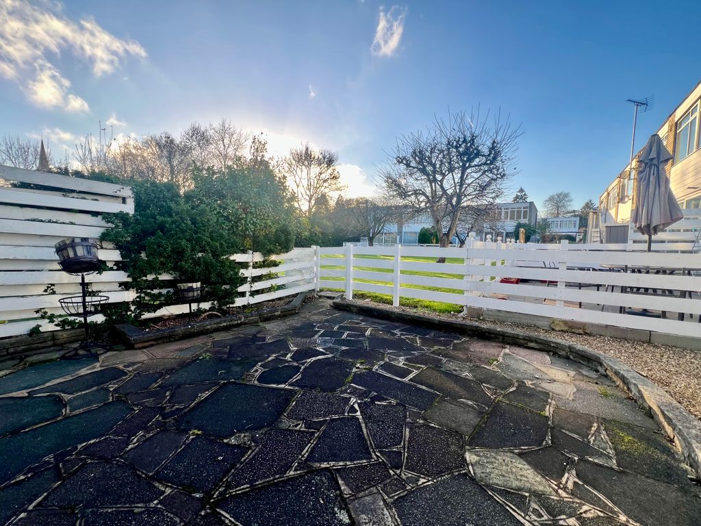 Property photo 2 of 10 Img_1039