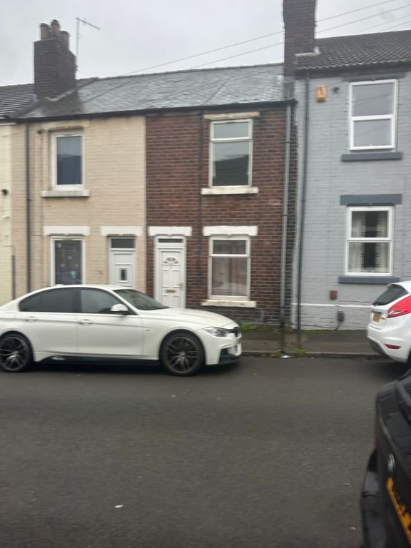 Property photo 1 of 9