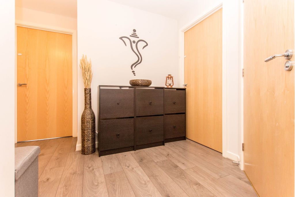 Property photo 2 of 9 Photo 05