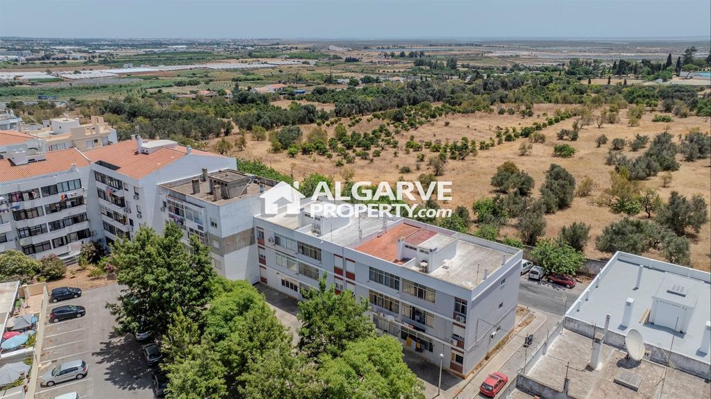 Property photo 1 of 25 Fully Renovated 2-Bedroom Apartment With Quality Finishes Em Faro, Algarve
